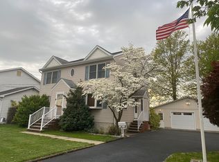 59 Maple Ave, South Hackensack, NJ 07606