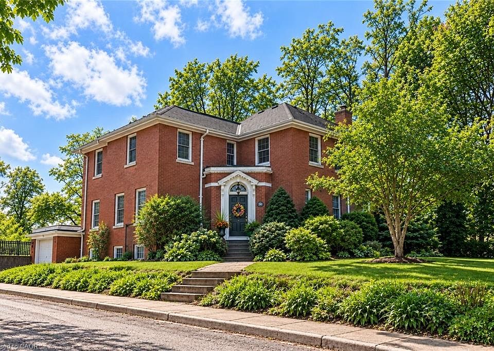 1st image of 286 Union St