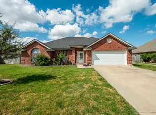 1402 Glenwood Dr, Stephenville, TX 76401