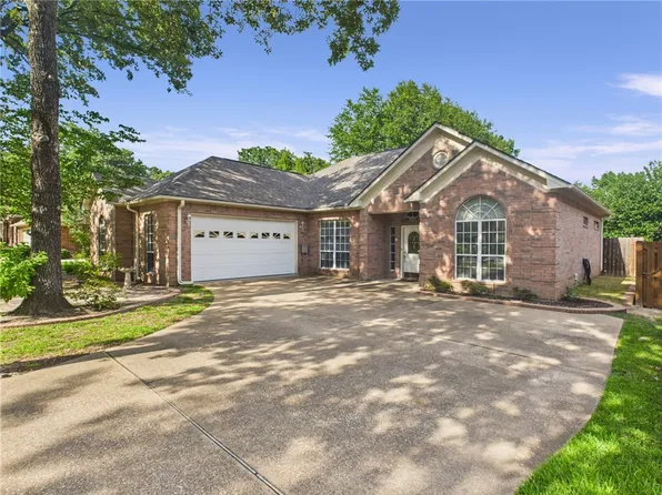 5614 Thomas Nelson Dr, Tyler, TX 75707