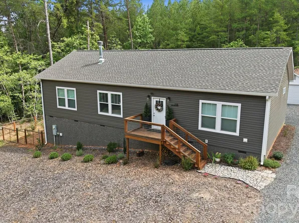 118 Sanford Ct, Troy, NC 27371
