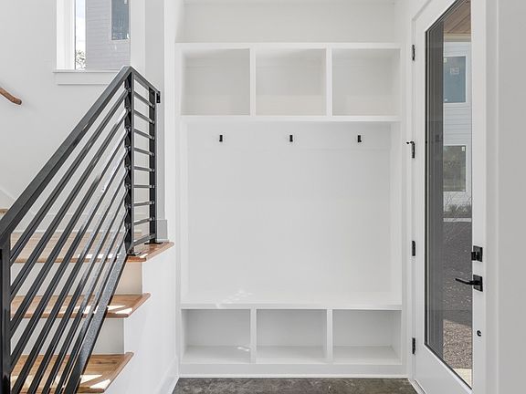 2nd image of 542 Cliff Cir #32