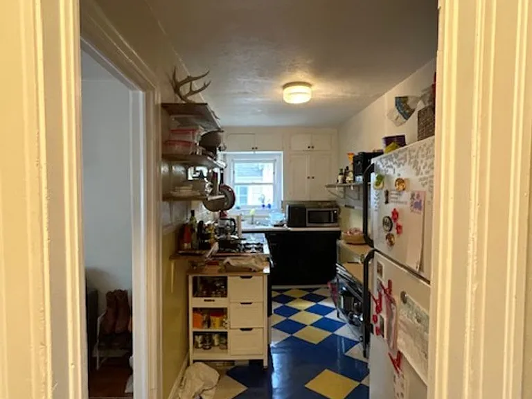 906 W 22nd St — Photo 6