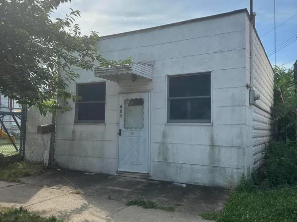 456 Craig Ave, Staten Island, NY 10307