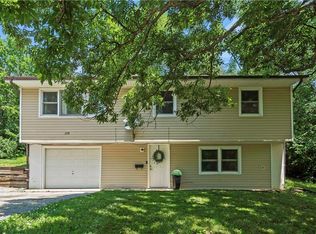 1108 Cordell St, Excelsior Springs, MO 64024