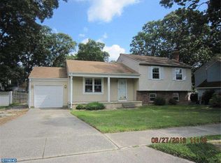 15 Dresden Ct, Sicklerville, NJ 08081