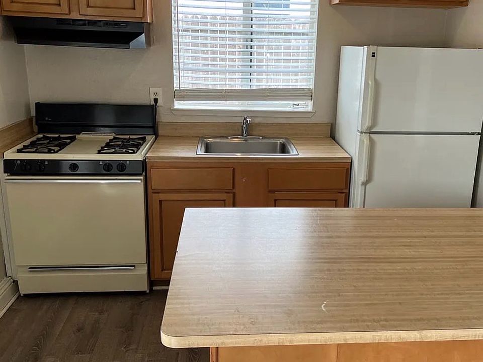 1st image of 307 B St