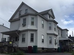 73 Moore St, Lowell, MA 01852