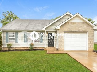1127 Eastwoods Dr, Murfreesboro, TN 37130