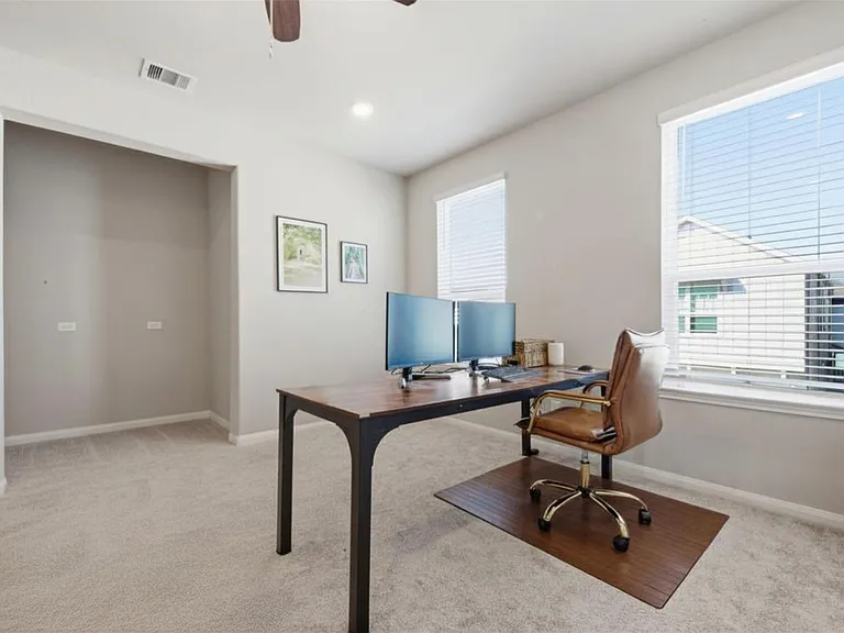 2406 Driftwood Trl — Photo 18