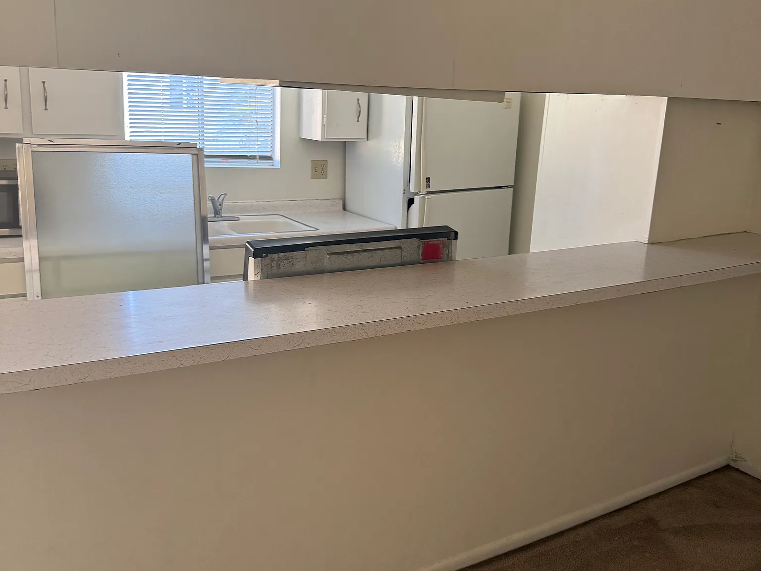 1 bed, 970 sqft, $895 — Photo 2