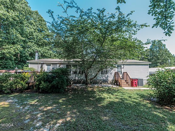 3rd image of 206 Briar Creek Way