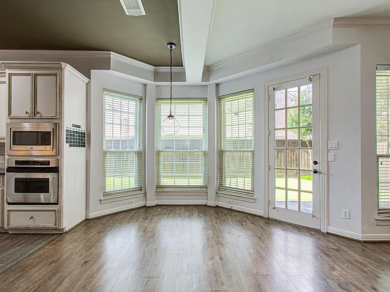 13514 Broadmeadow Ln — Photo 21