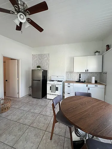 1137 SW 13th Ct #1 Photo 1