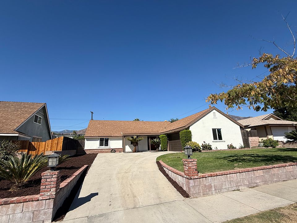 1st image of 27580 Villa Ave