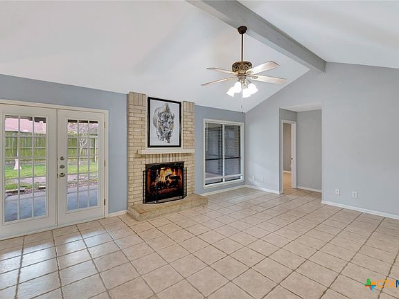 4th image of 405 Roanoke Dr