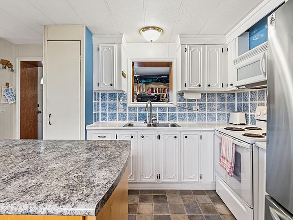 4th image of 2885 Boys Rd #241