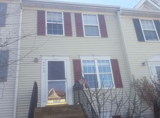 4562 Penny Tree Pl, Chantilly, VA 20151