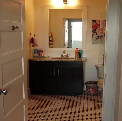 Swallowtail Flats Apartments — Photo 42