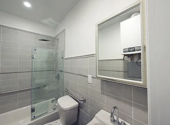 Rented by Realty Nerd | media 12
