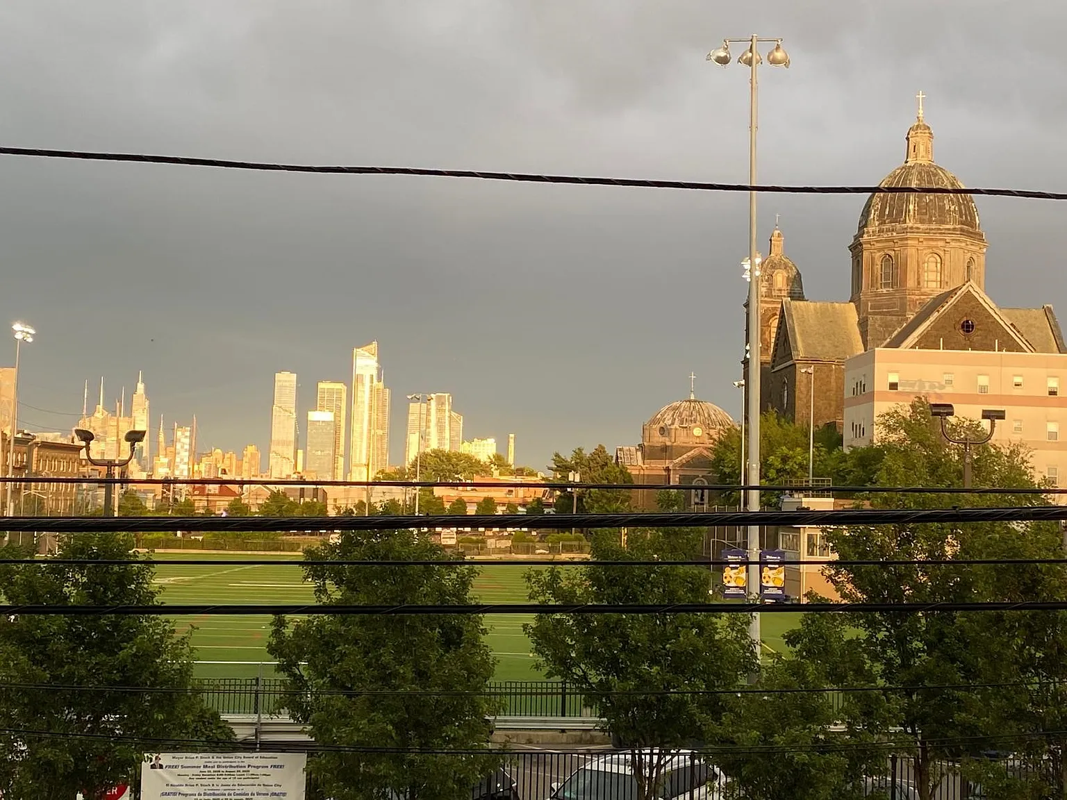 3 bed, 1000 sqft, $2,900 — Photo 1