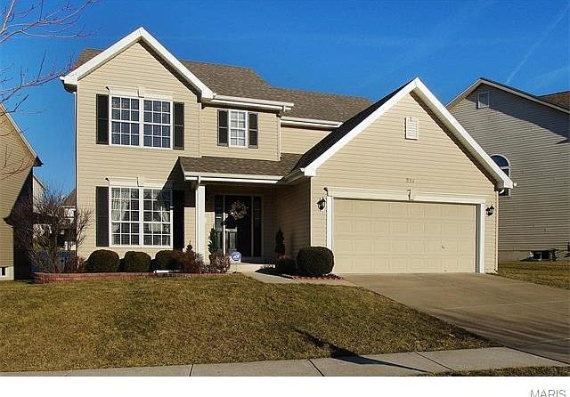 Ashford model - largest in subdivision - 4 beds each with walk-in closet