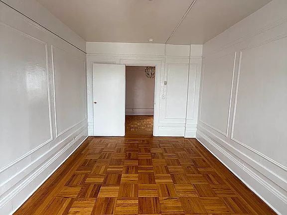 2nd image of 3242 Decatur Ave APT 51