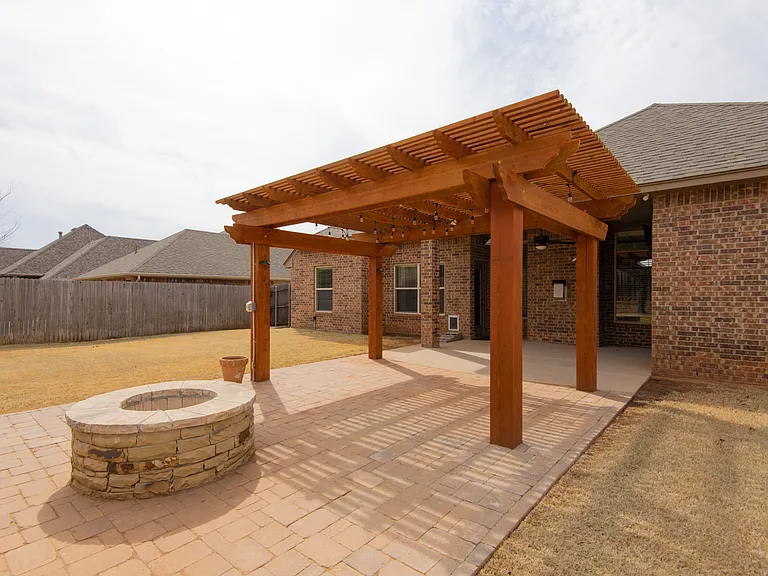 2124 Newbrook Dr — Photo 10