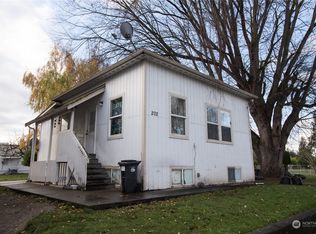 202 E Section St, Mount Vernon, WA 98273