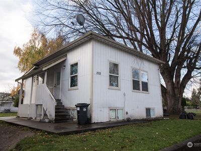 202 E Section Street, Mount Vernon, WA, 98273