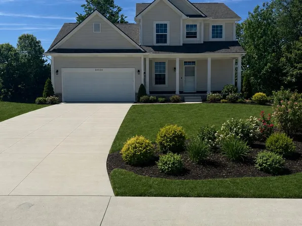 26350 Pine Gate Dr #10, Chesterfield, MI 48051