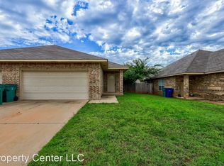 11809 SW 14th St, Yukon, OK 73099