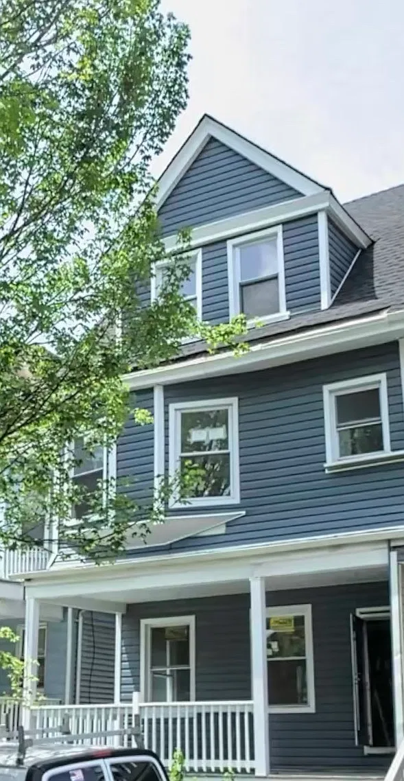 4 bed, $4,500 — Photo 1