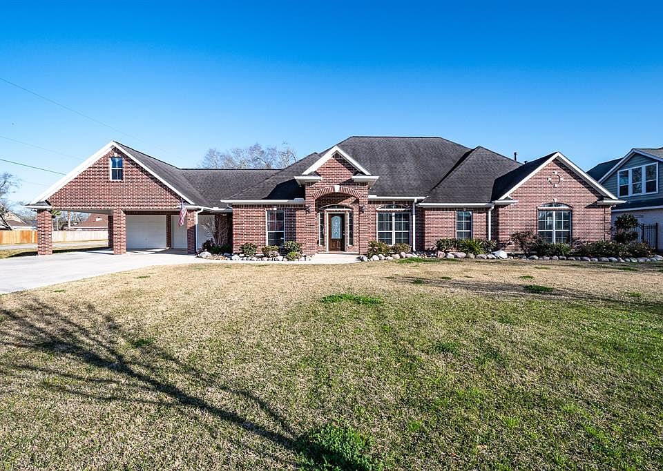 1st image of 6203 Oleander Dr