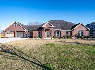 6203 Oleander Dr, Cove, TX 77523