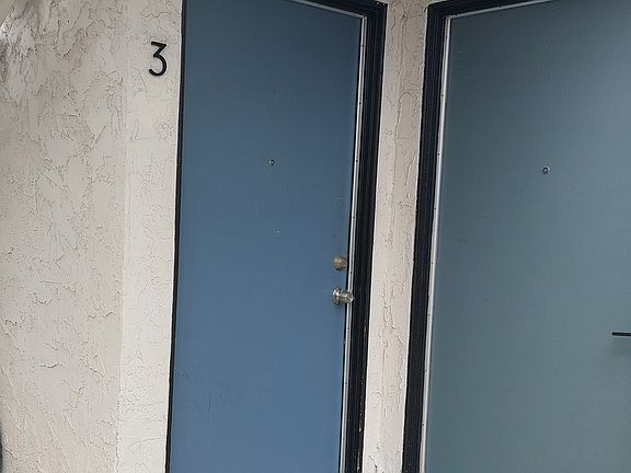 2nd image of 4342 Marlborough Ave APT 3