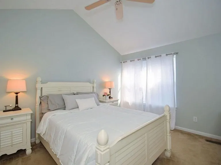716 Martingale Rd — Photo 12