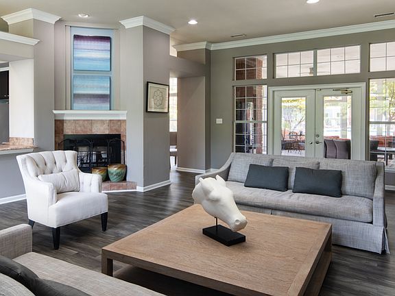 5th image of 100 Northcreek Dr #11018