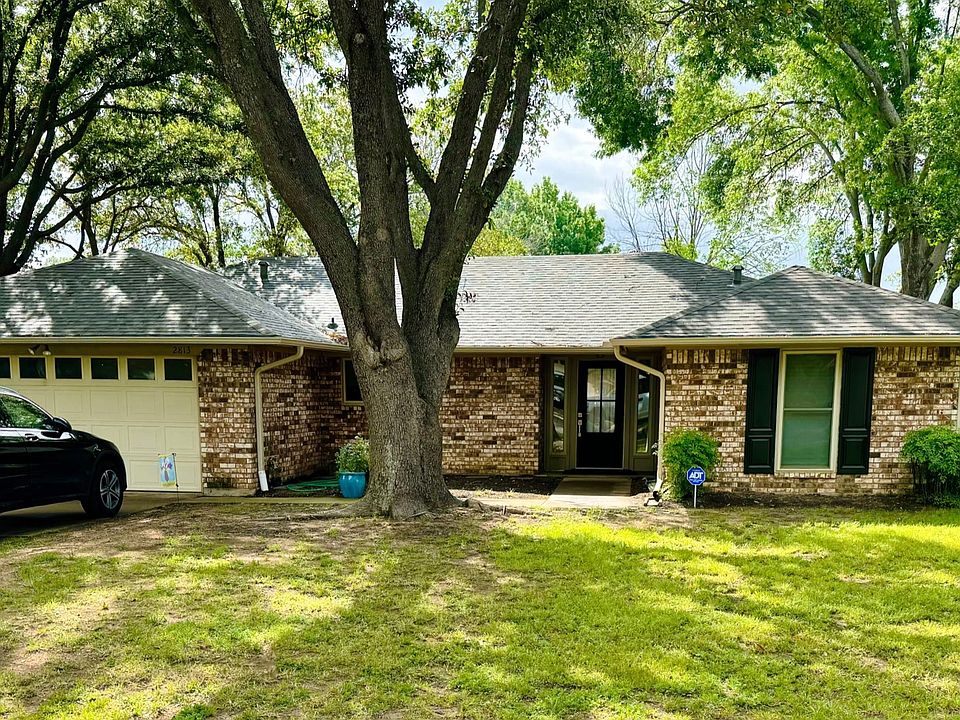 1st image of 2813 Mesa Verde Trl