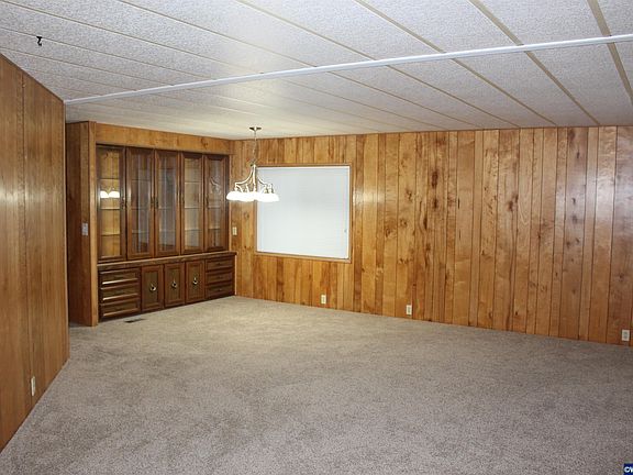 3rd image of 1055 Lockhaven Dr N Unit 33