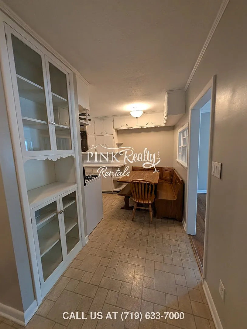 Building Photo - 504 N 18th St