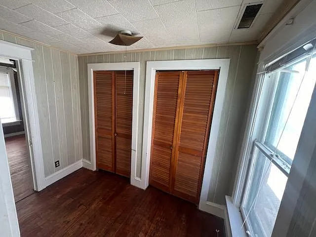 31 E Washington St - #201 — Photo 3