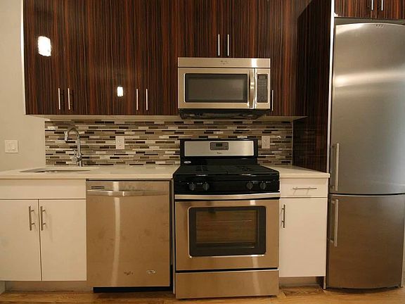 2nd image of 1042 Putnam Ave #2L