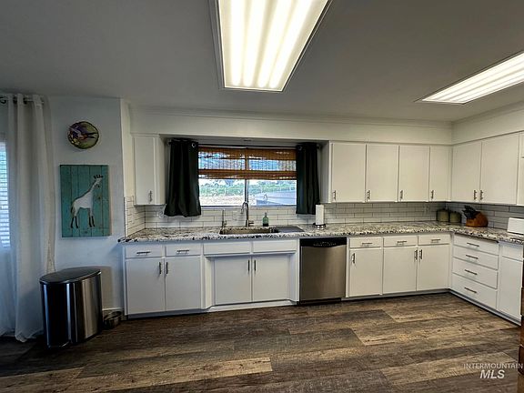3rd image of 4436 Baker Rd