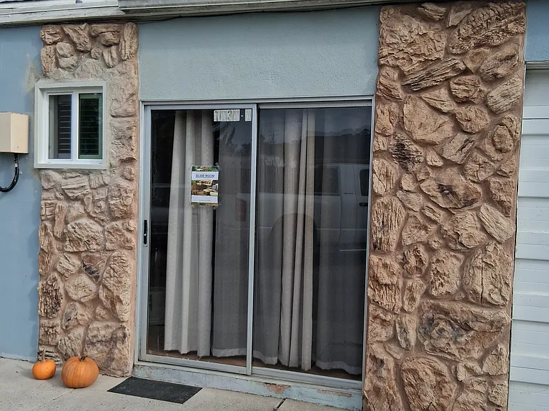 1030 El Dorado Ave — Photo 5