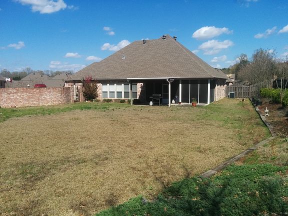 Back of house-screened porch