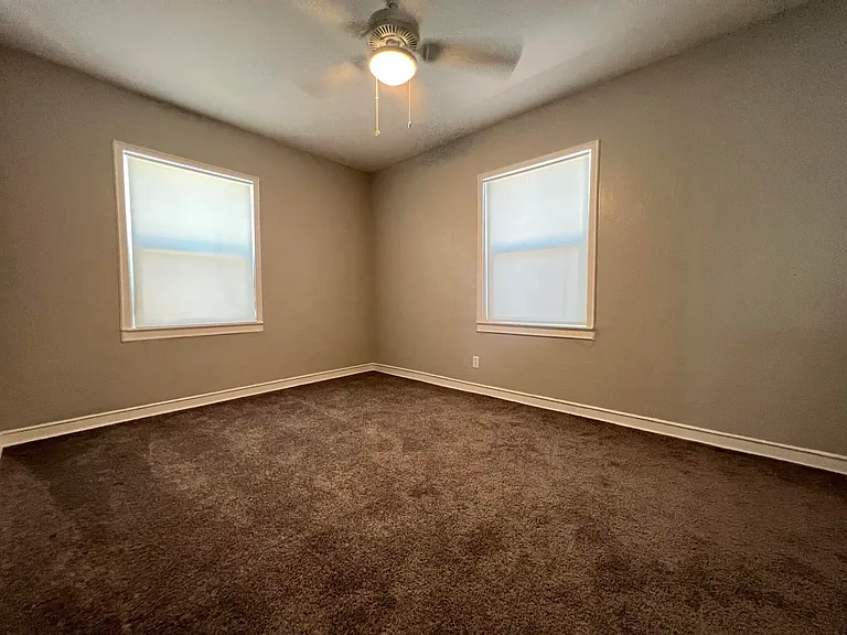408 Ramona Ave — Photo 24