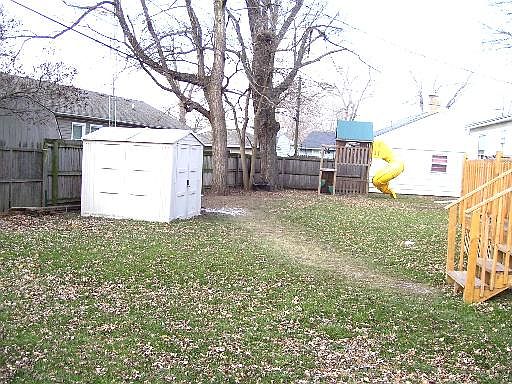 3rd image of 1214 N Joliet St