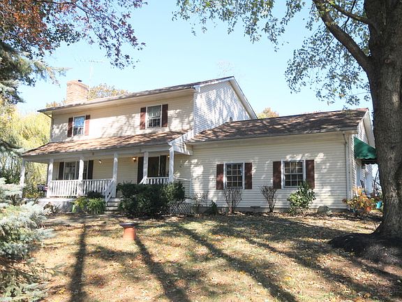 4th image of 34968 Scenic Ln