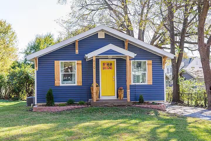 1st image of 610 E Cozy Street